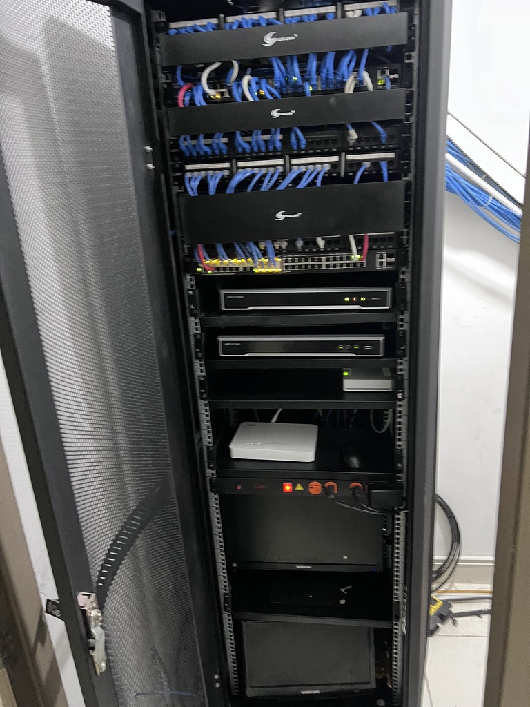 Rack de comunicaciones